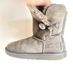 UGG Australia Women's Bailey Button Bling Boots Size 6